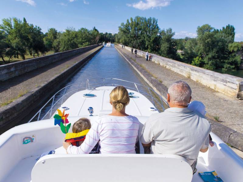 Une semaine : Location de bateau sur le canal du Midi - à partir de 1038 euros
